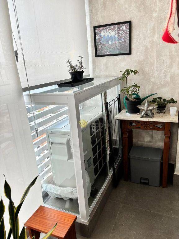 Apartamento à venda com 2 quartos, 55m² - Foto 11