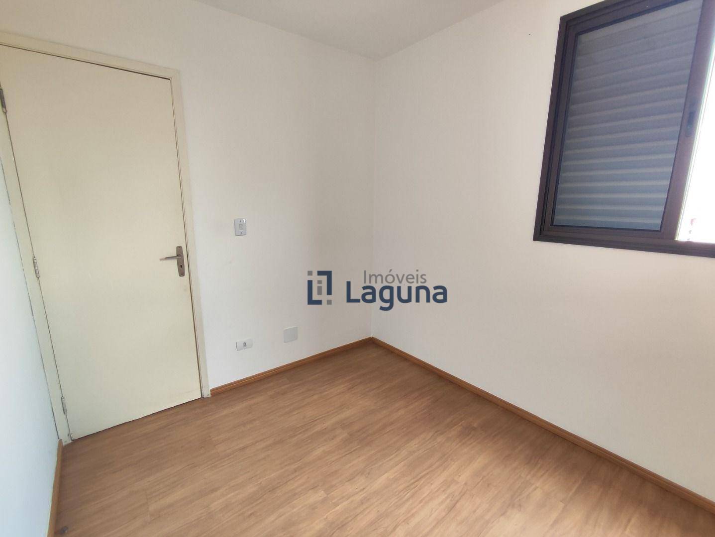 Apartamento para alugar com 3 quartos, 101m² - Foto 21