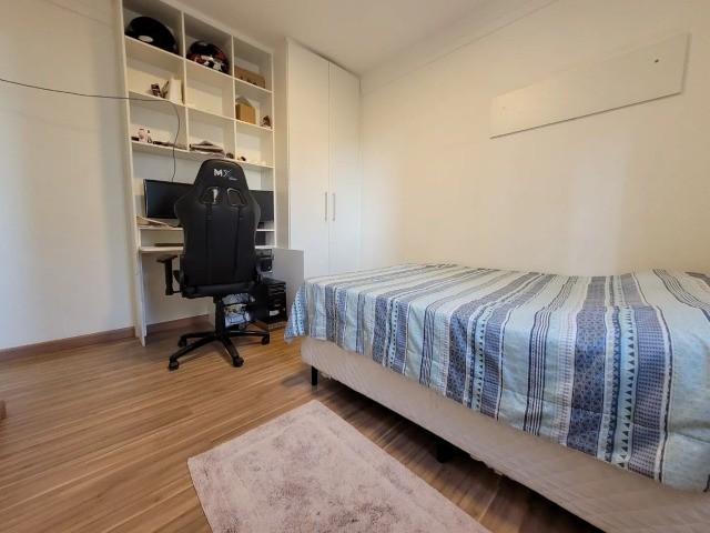 Apartamento à venda com 3 quartos, 123m² - Foto 3