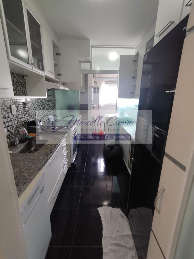 Apartamento à venda com 3 quartos, 75m² - Foto 4