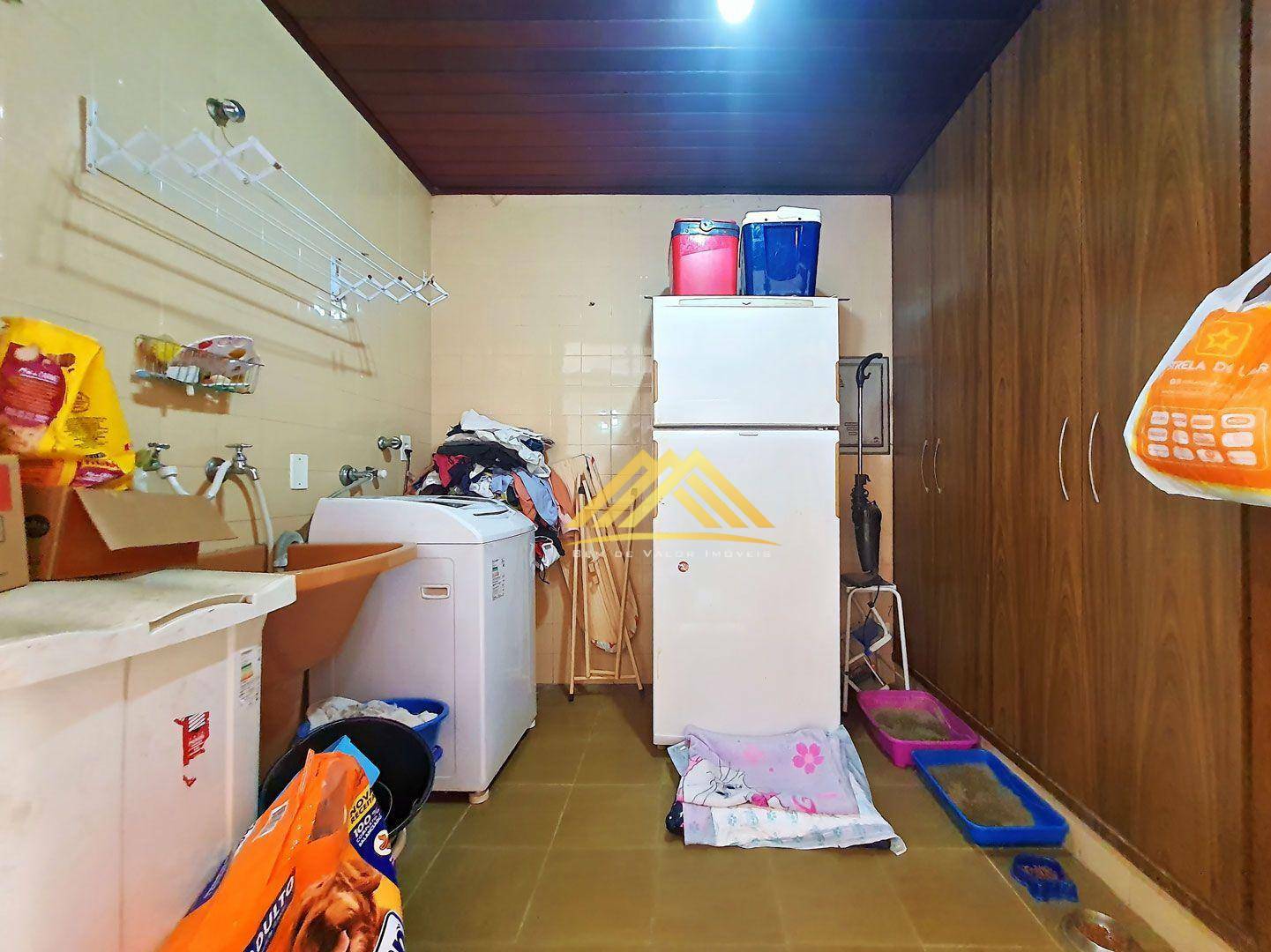 Sobrado à venda com 3 quartos, 428m² - Foto 35