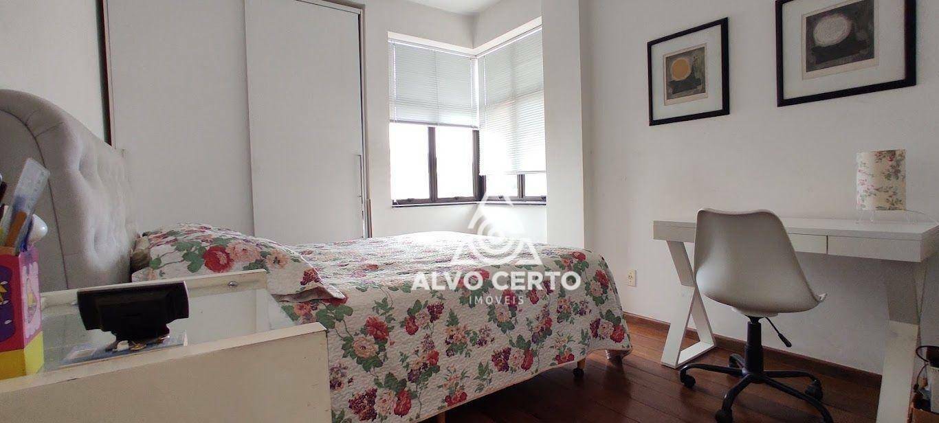 Apartamento à venda com 3 quartos, 144m² - Foto 18