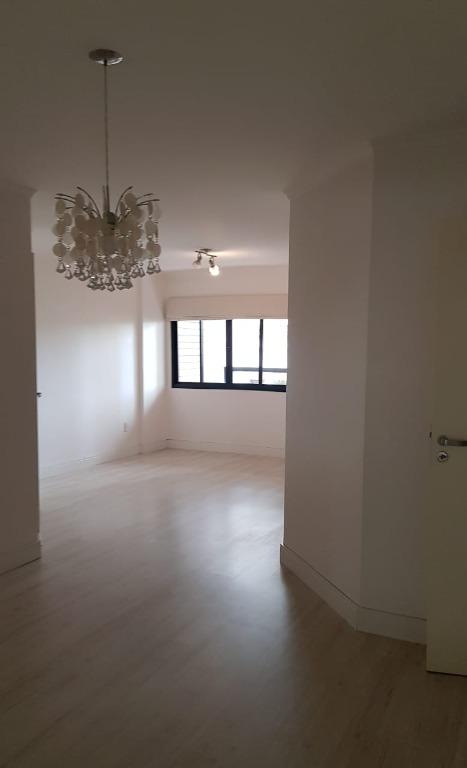 Apartamento à venda com 3 quartos, 110m² - Foto 1