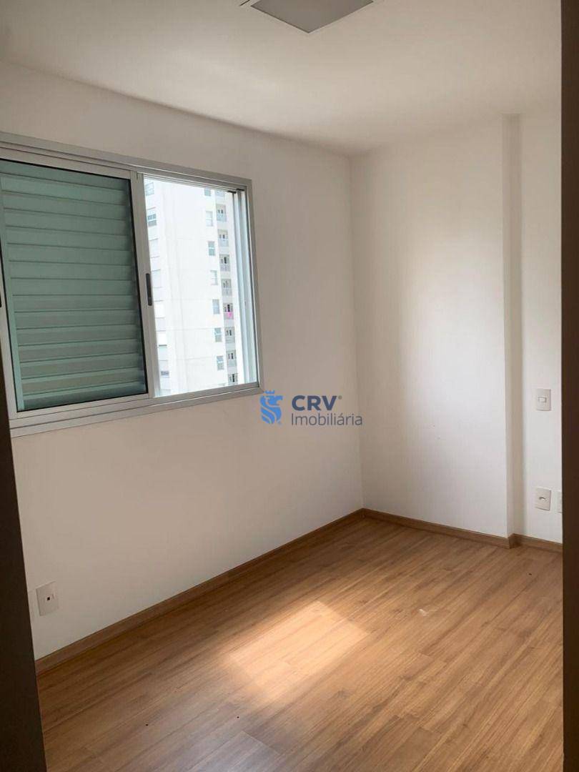 Apartamento à venda com 2 quartos, 75m² - Foto 11