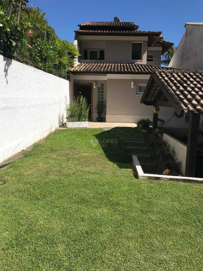 Casa à venda com 4 quartos, 122m² - Foto 2