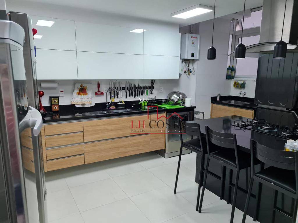 Apartamento à venda com 3 quartos, 140m² - Foto 27