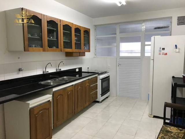 Apartamento à venda com 3 quartos, 204m² - Foto 13