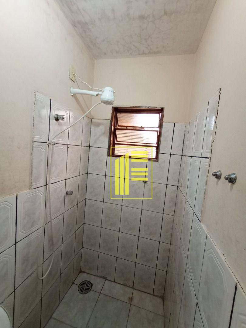 Casa para alugar com 1 quarto, 50m² - Foto 15