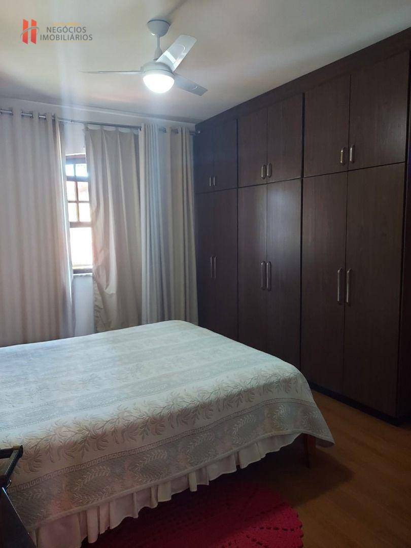 Casa à venda com 3 quartos, 194m² - Foto 11