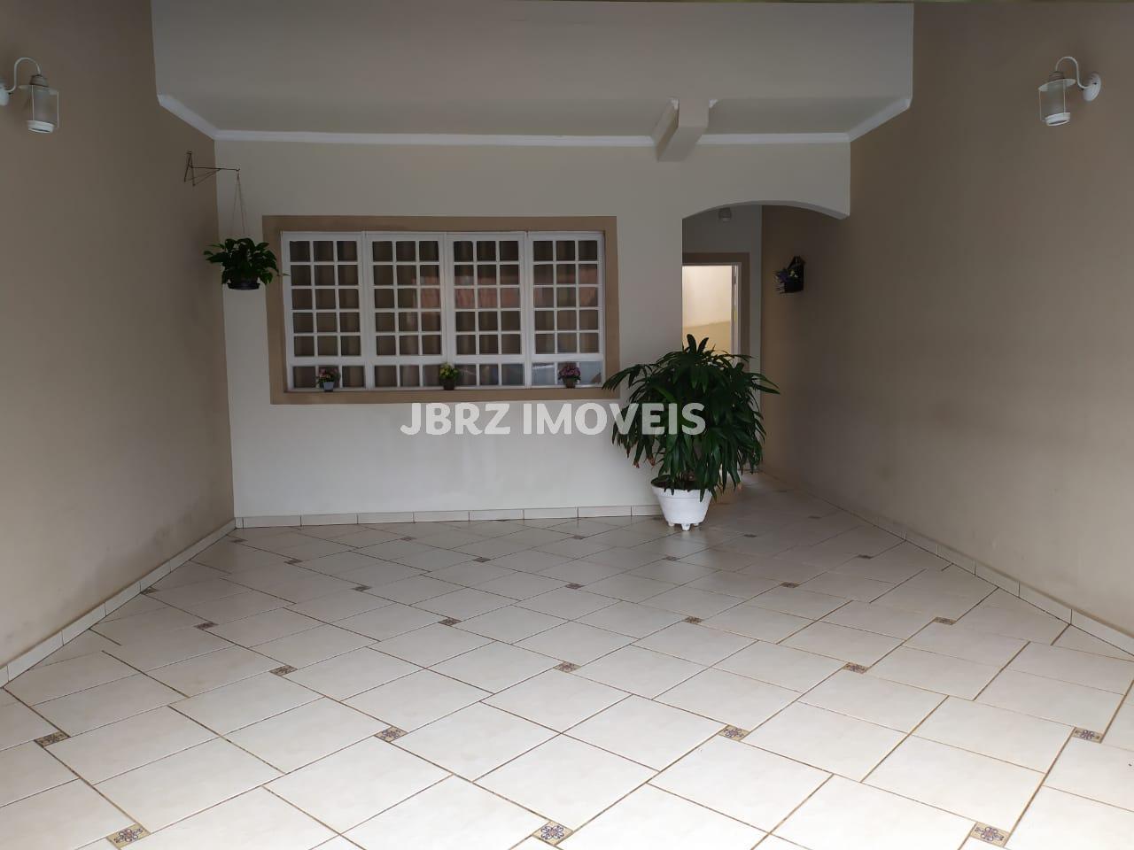 Casa à venda com 3 quartos, 170m² - Foto 1