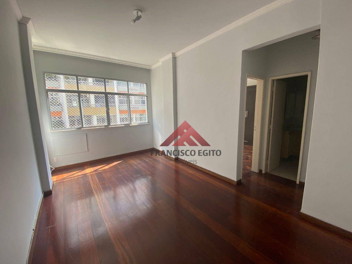 Apartamento à venda com 2 quartos, 75m² - Foto 1