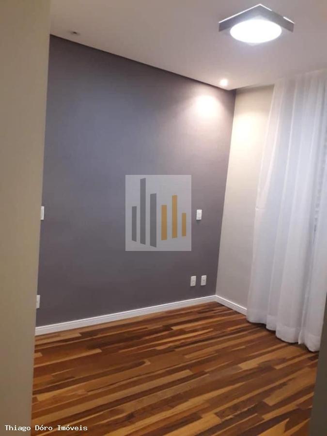 Apartamento à venda com 2 quartos, 57m² - Foto 11