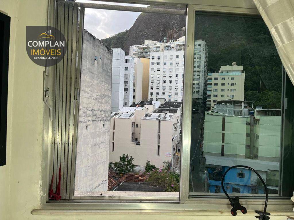 Apartamento à venda com 2 quartos, 64m² - Foto 9