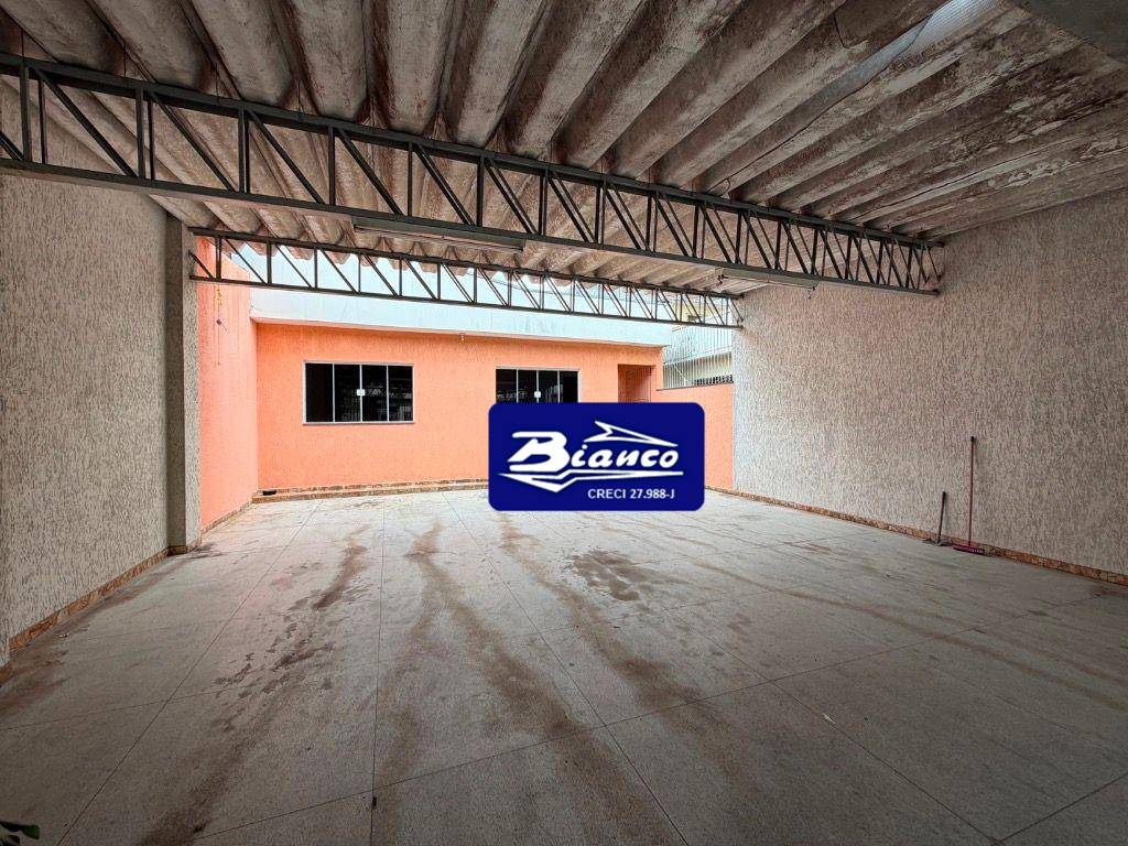 Casa, 4 quartos, 228 m² - Foto 2