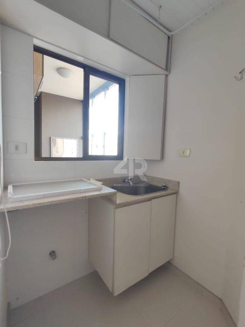 Apartamento à venda com 2 quartos, 60m² - Foto 14