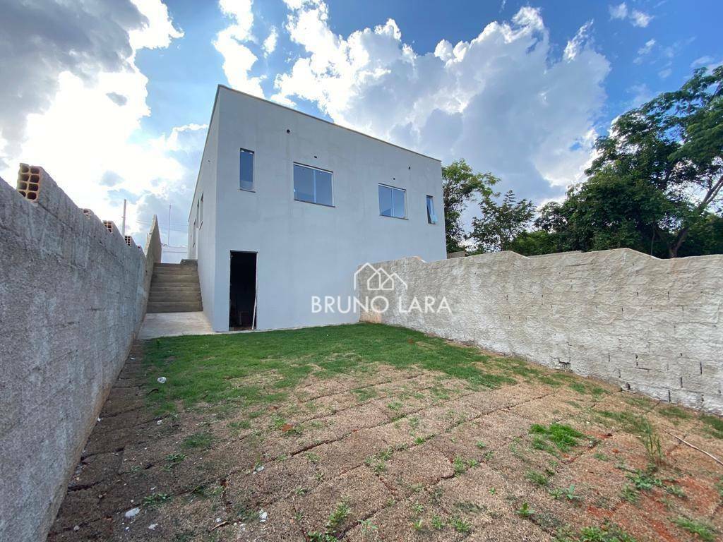 Casa à venda com 3 quartos, 75m² - Foto 31