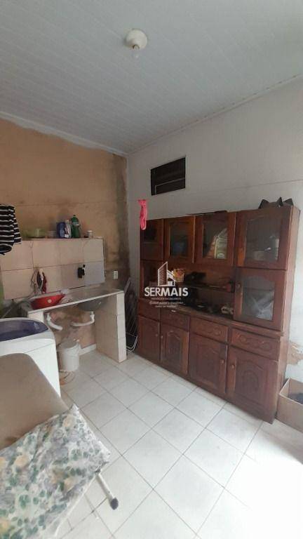 Casa para alugar com 3 quartos, 82m² - Foto 11