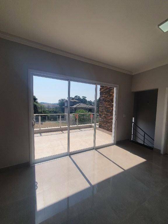 Casa de Condomínio para alugar com 3 quartos, 219m² - Foto 23