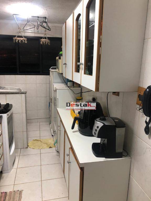 Apartamento à venda com 2 quartos, 50m² - Foto 9