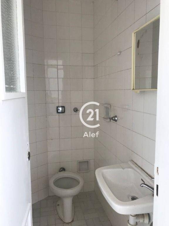 Apartamento para alugar com 3 quartos, 159m² - Foto 14