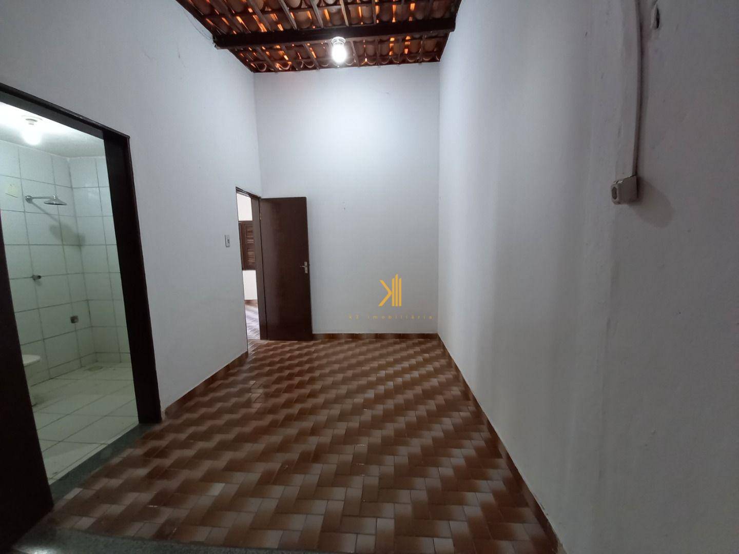 Casa à venda com 2 quartos, 170m² - Foto 14