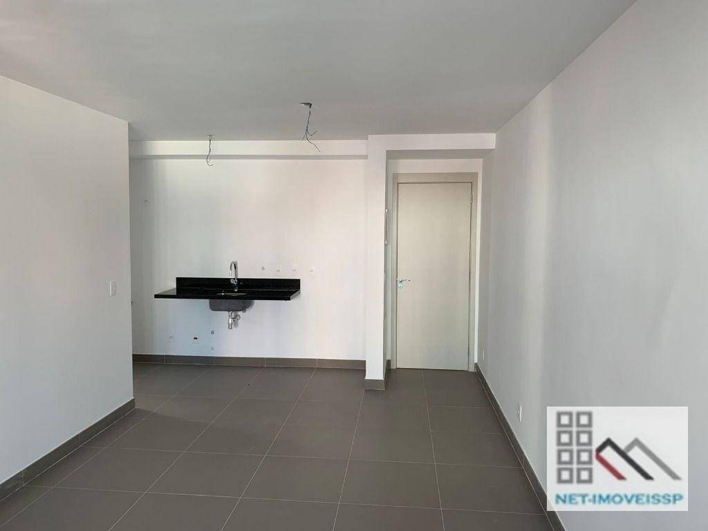 Apartamento à venda com 2 quartos, 62m² - Foto 4