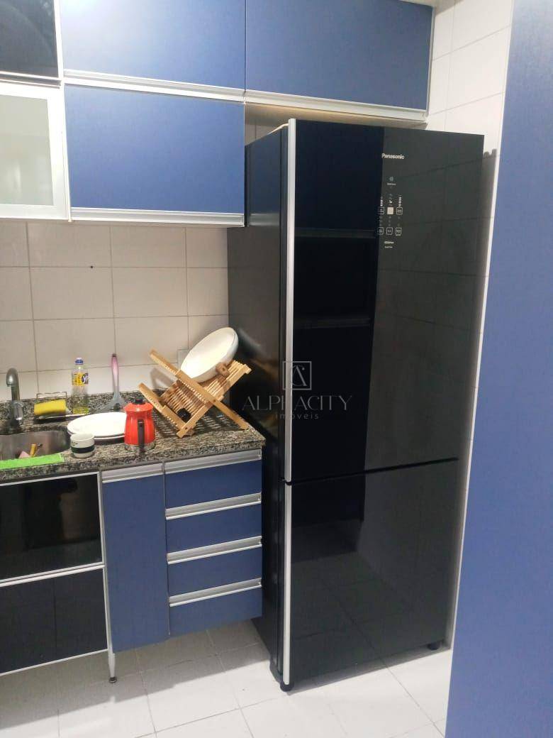 Apartamento à venda com 3 quartos, 74m² - Foto 11