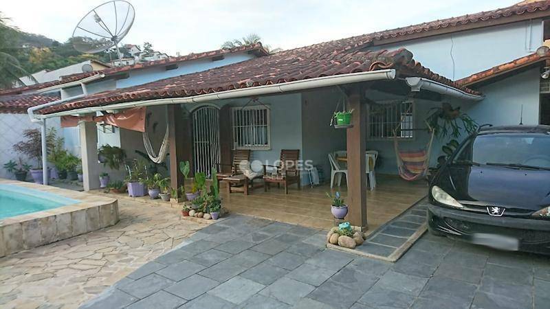 Casa de Condomínio à venda com 3 quartos, 131m² - Foto 1