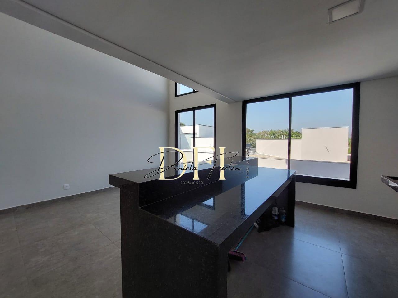 Casa de Condomínio para alugar com 3 quartos, 206m² - Foto 3