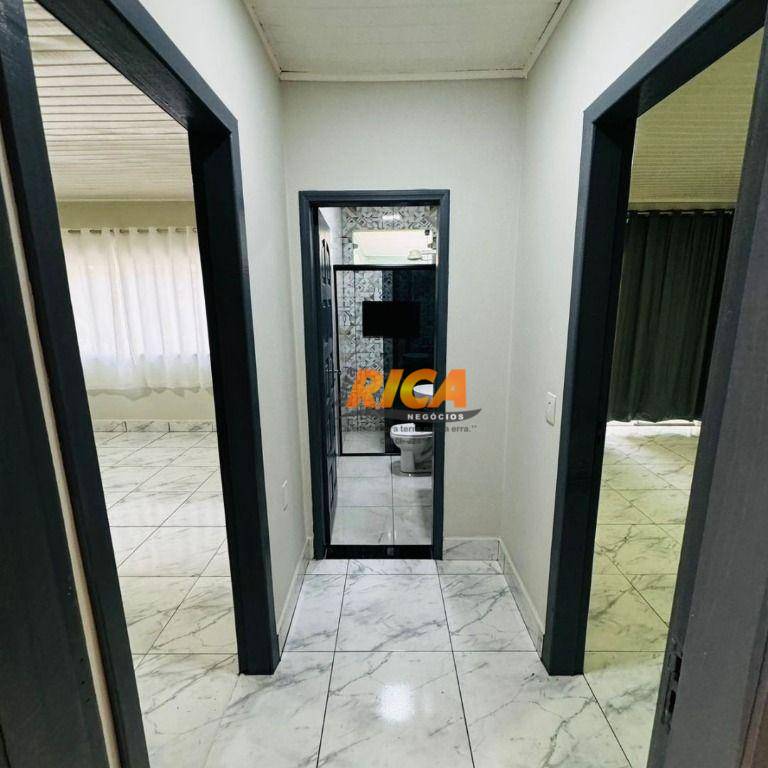 Casa à venda com 3 quartos, 210m² - Foto 26