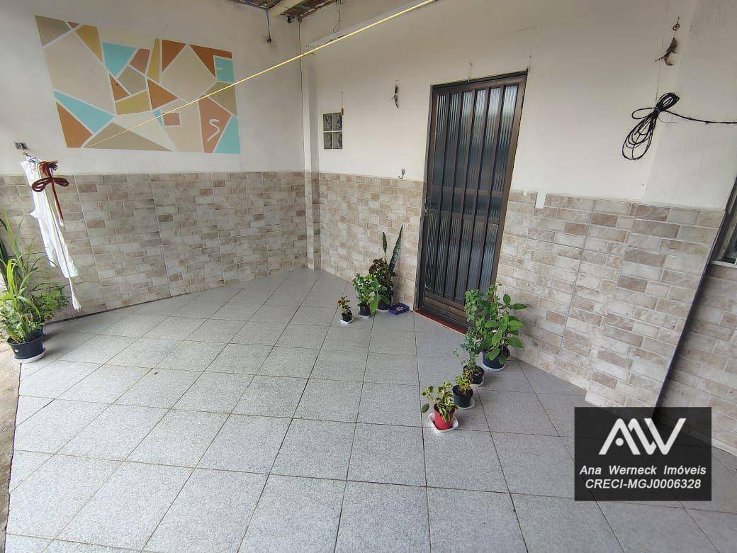 Casa à venda com 3 quartos, 90m² - Foto 3