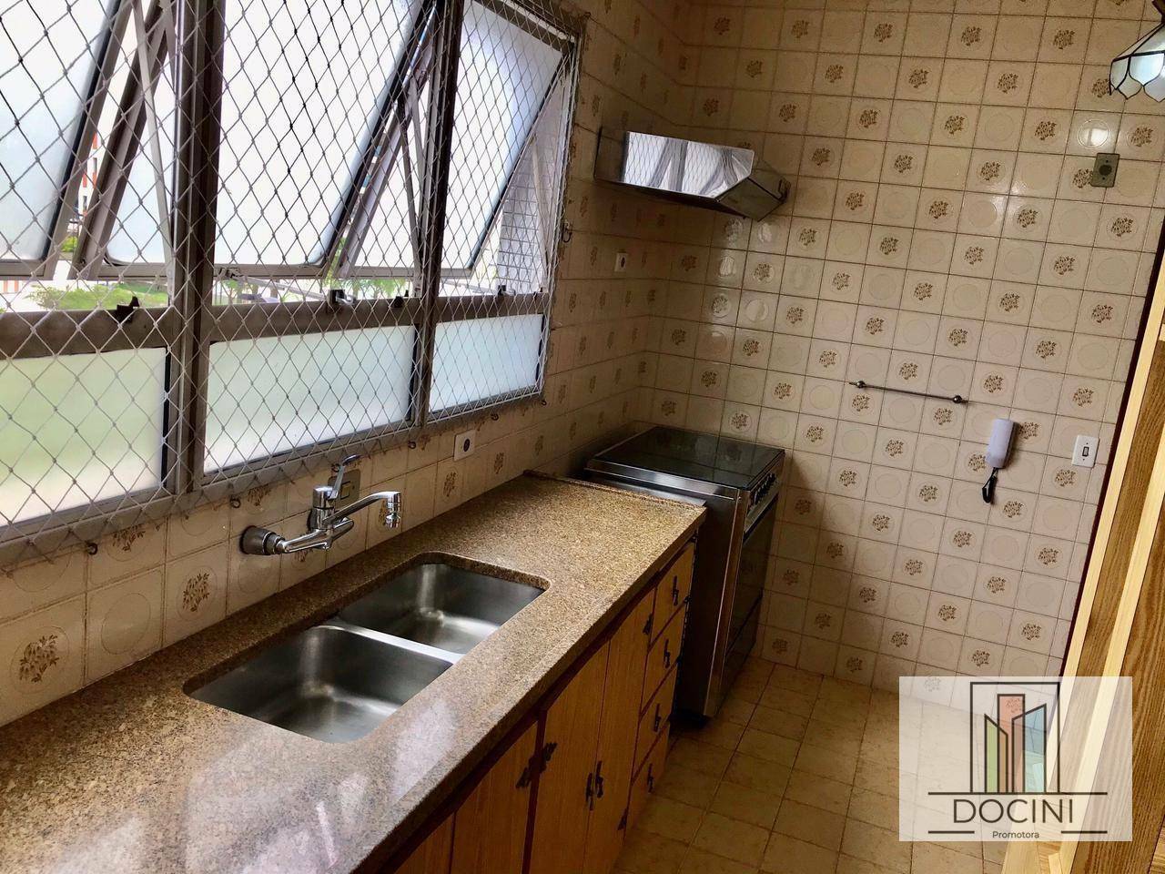 Apartamento à venda e aluguel com 3 quartos, 160m² - Foto 3