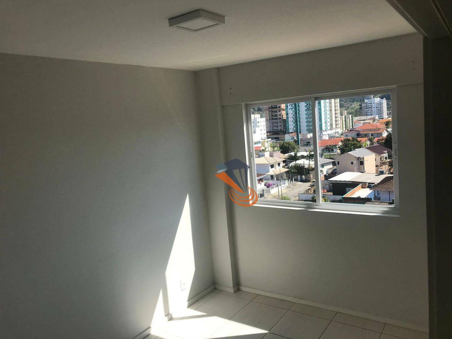 Apartamento à venda com 2 quartos, 64m² - Foto 17