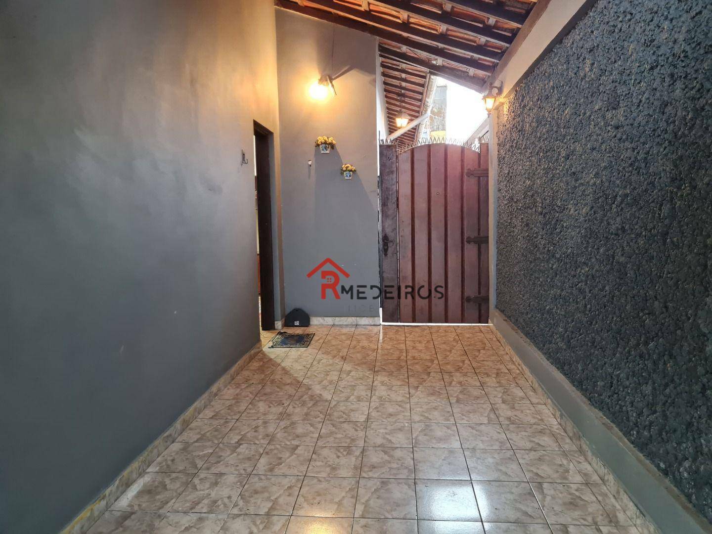 Casa à venda com 3 quartos, 100m² - Foto 19