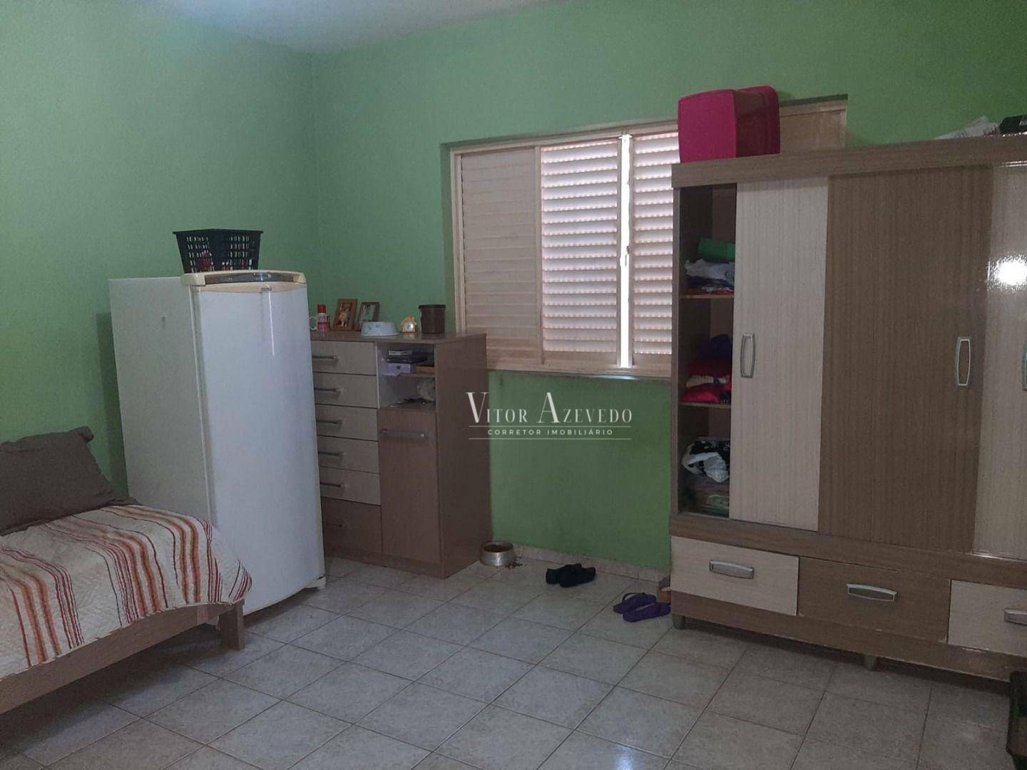 Casa à venda com 6 quartos, 235m² - Foto 8