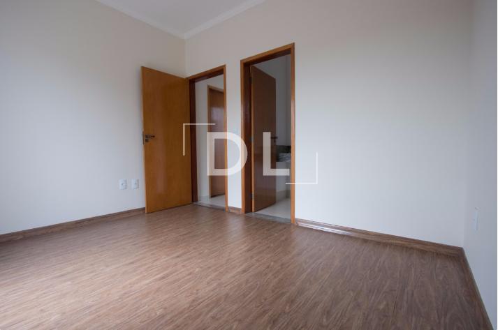 Casa à venda com 3 quartos, 121m² - Foto 18