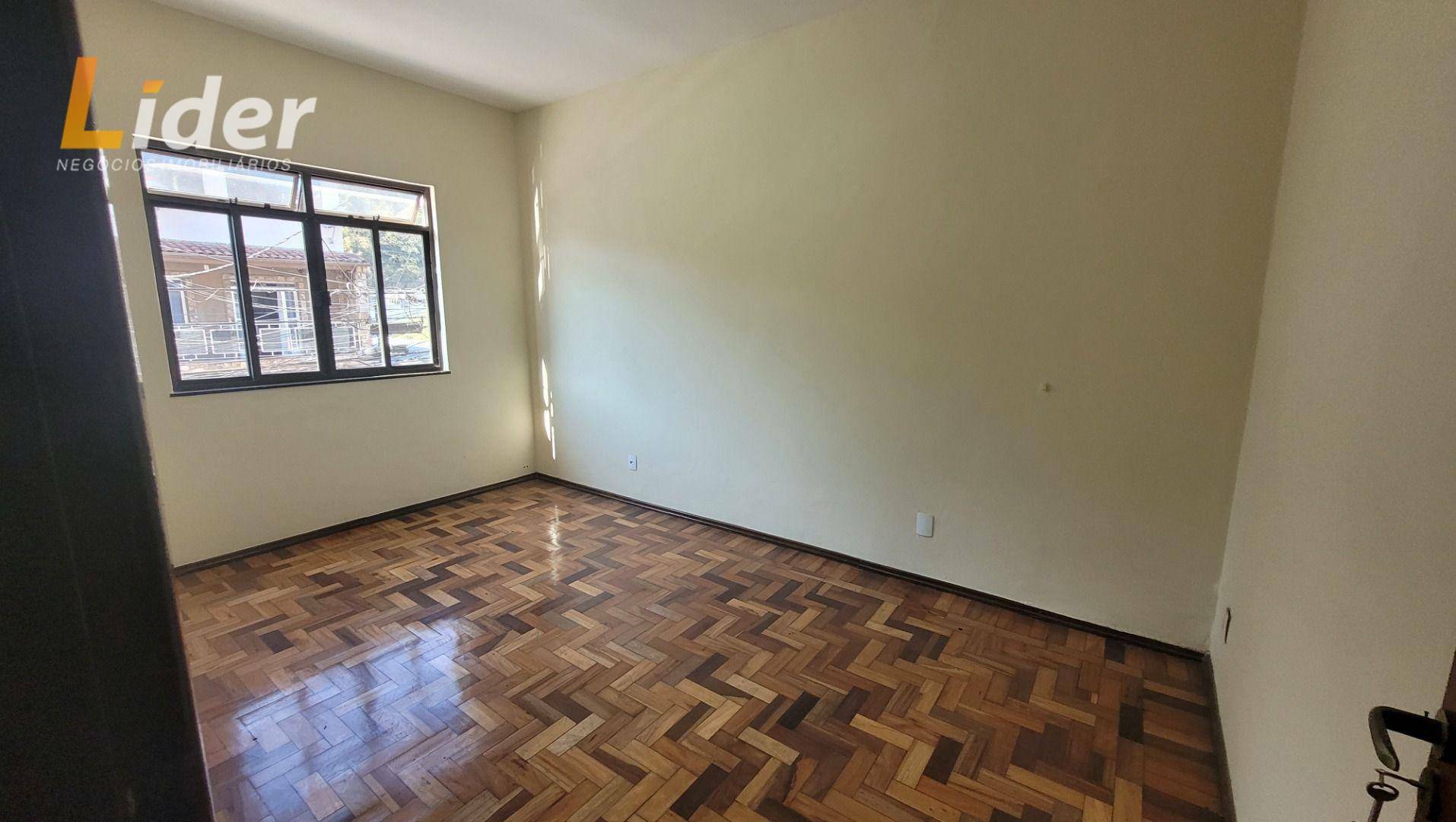 Casa à venda com 2 quartos, 105m² - Foto 6