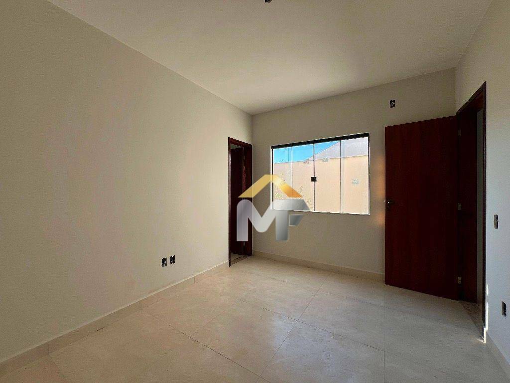 Casa à venda com 3 quartos, 79m² - Foto 11