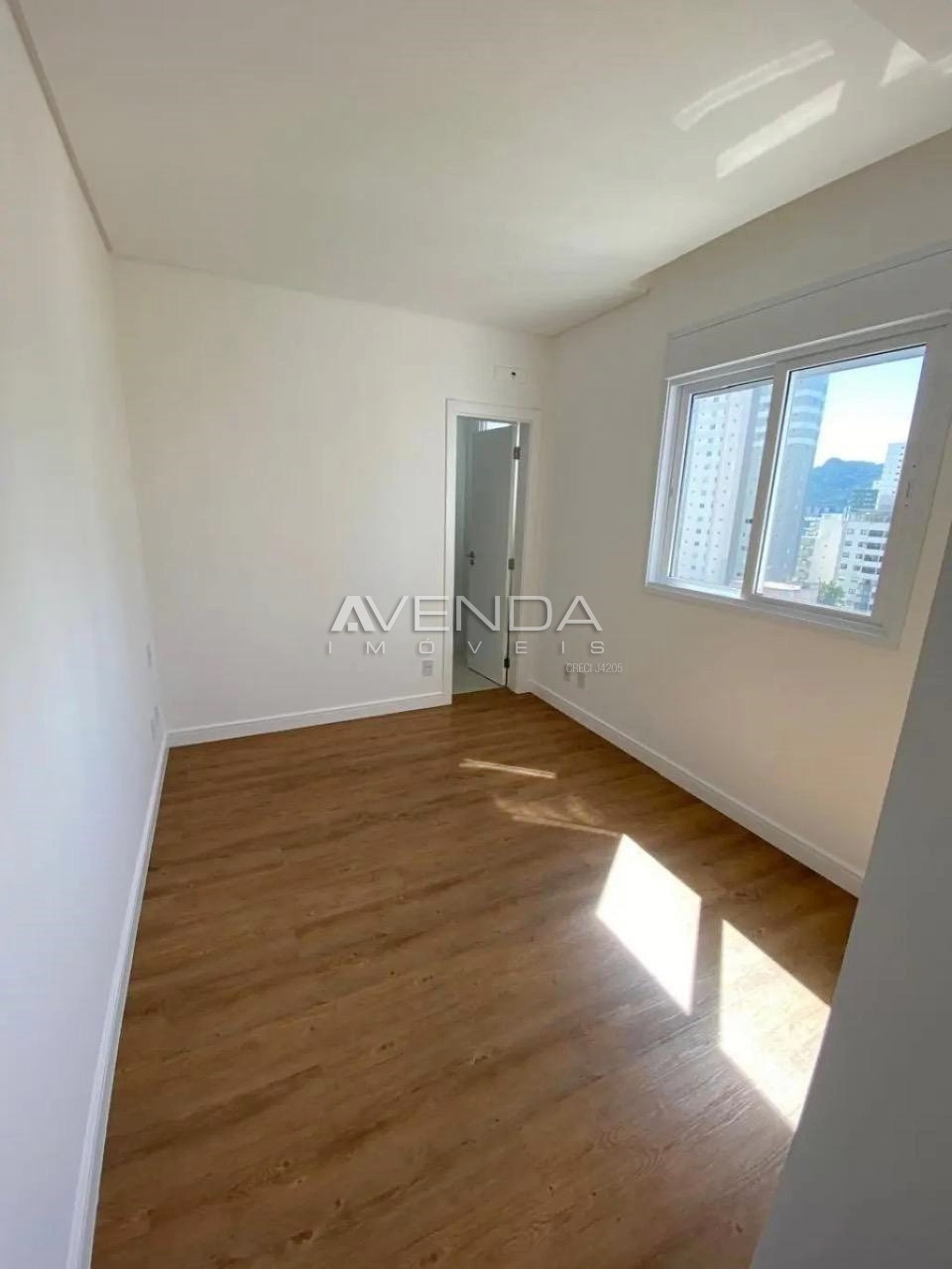 Apartamento à venda com 3 quartos, 119m² - Foto 20