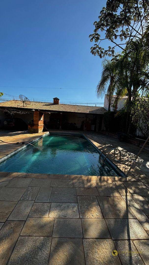 Chácara à venda com 4 quartos, 300m² - Foto 15