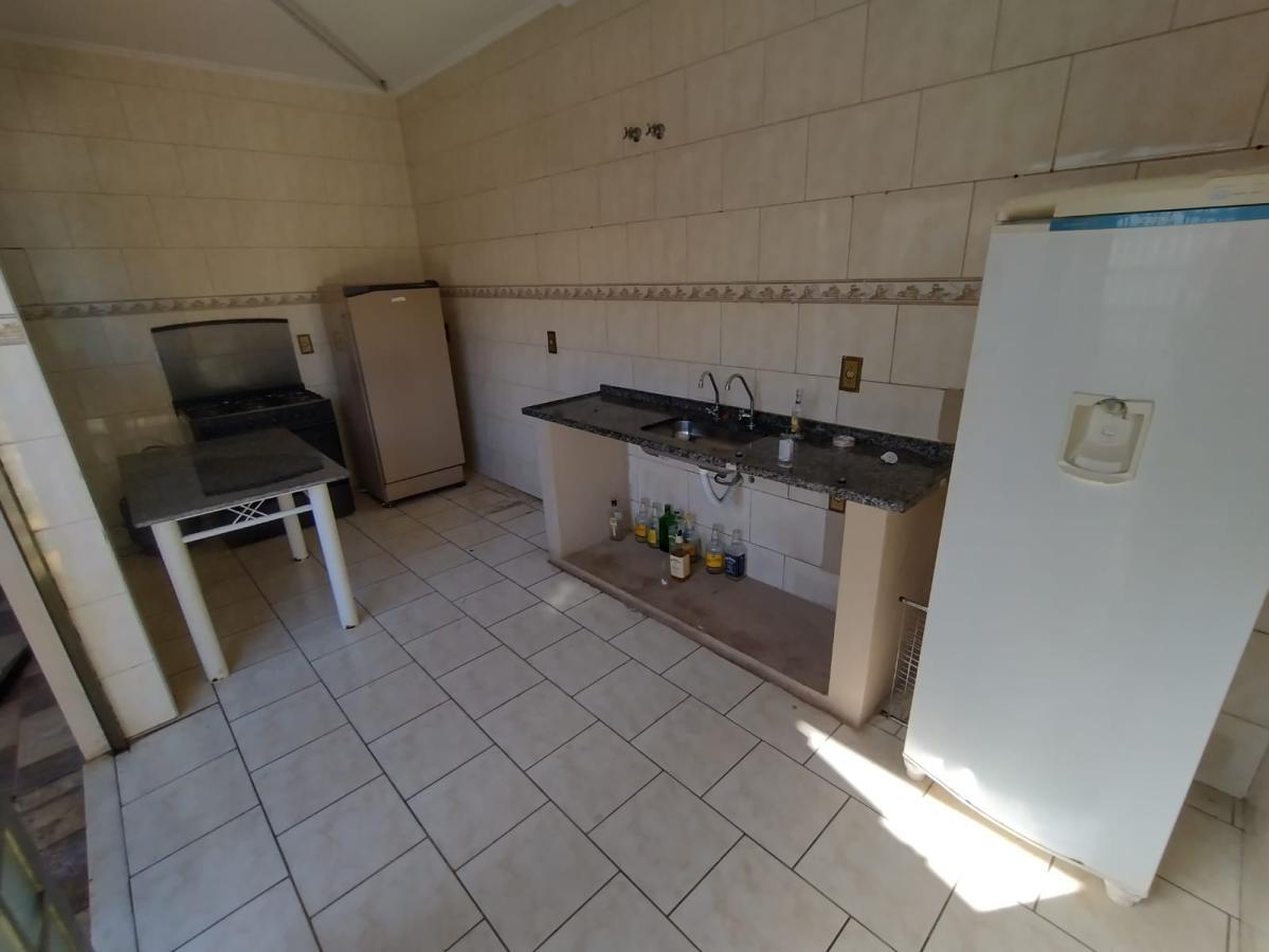 Casa à venda com 3 quartos, 300m² - Foto 20