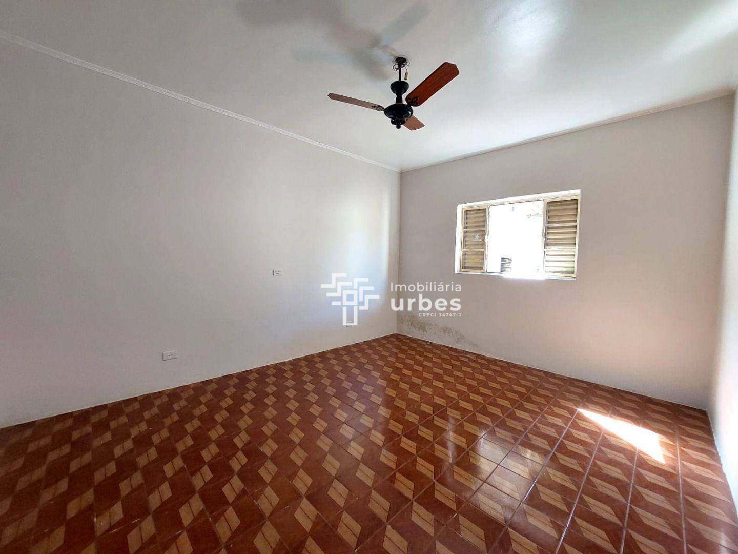 Casa para alugar com 2 quartos, 80m² - Foto 5