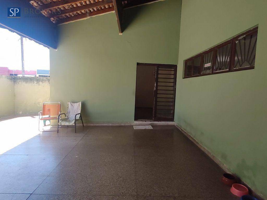 Casa à venda com 3 quartos, 170m² - Foto 4