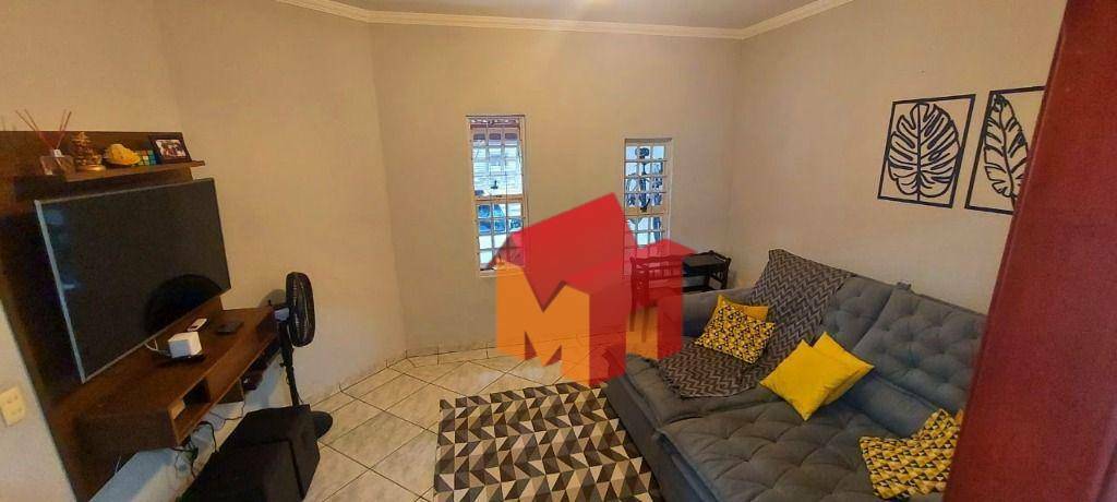 Casa à venda com 3 quartos, 131m² - Foto 4