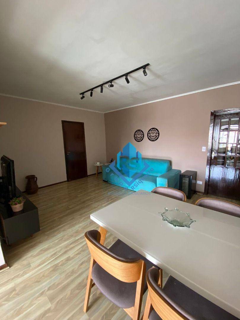 Apartamento para alugar com 3 quartos, 170m² - Foto 1