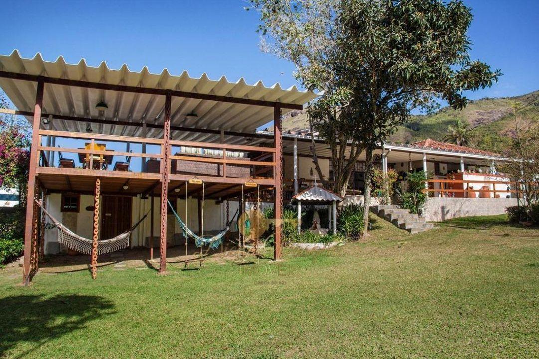 Casa à venda com 16 quartos, 1800m² - Foto 35