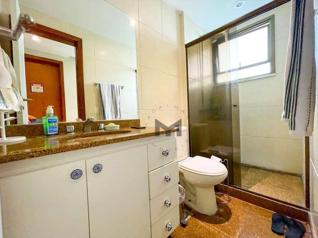 Apartamento à venda com 4 quartos, 200m² - Foto 18