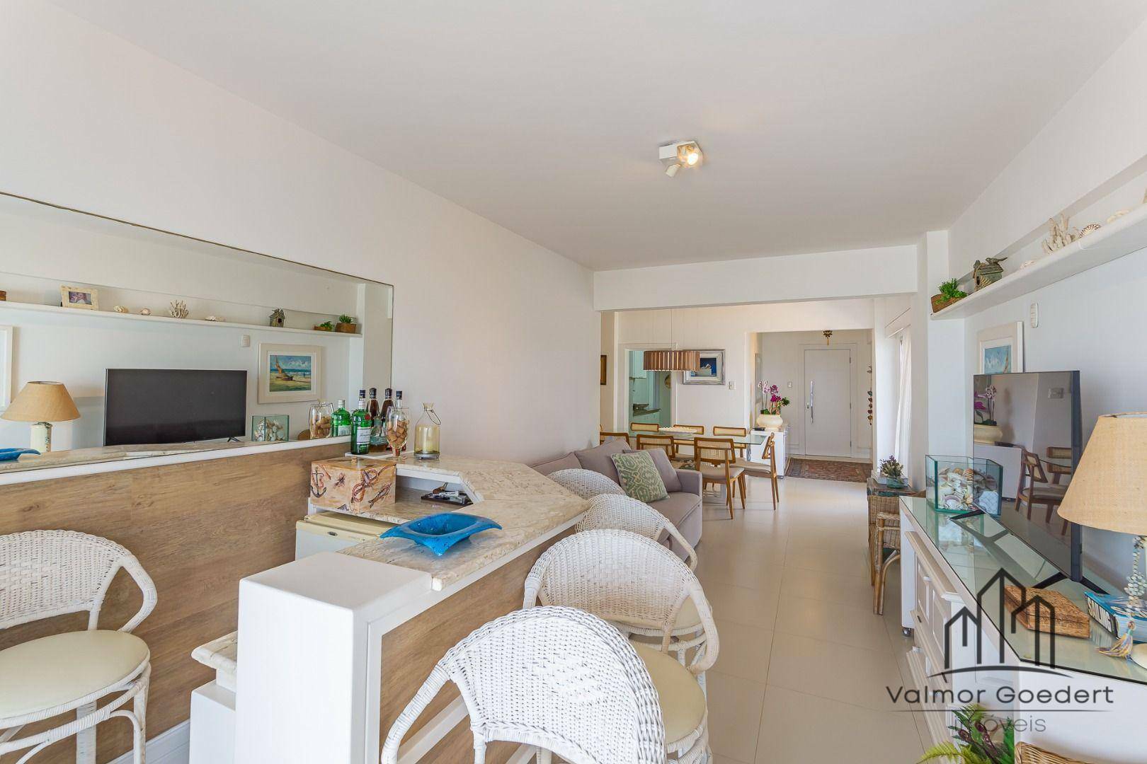 Apartamento à venda com 3 quartos, 177m² - Foto 4