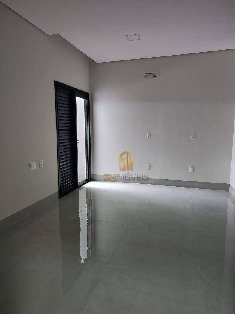 Casa à venda com 3 quartos, 180m² - Foto 8