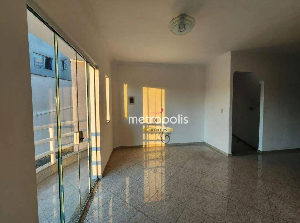 Sobrado à venda com 3 quartos, 200m² - Foto 3